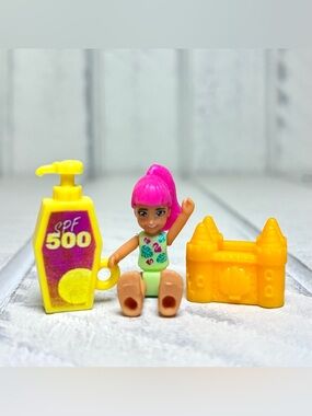Vintage Style Miniature Toys From Polly Pocket Dolphin Beach Compact (5 Pieces)